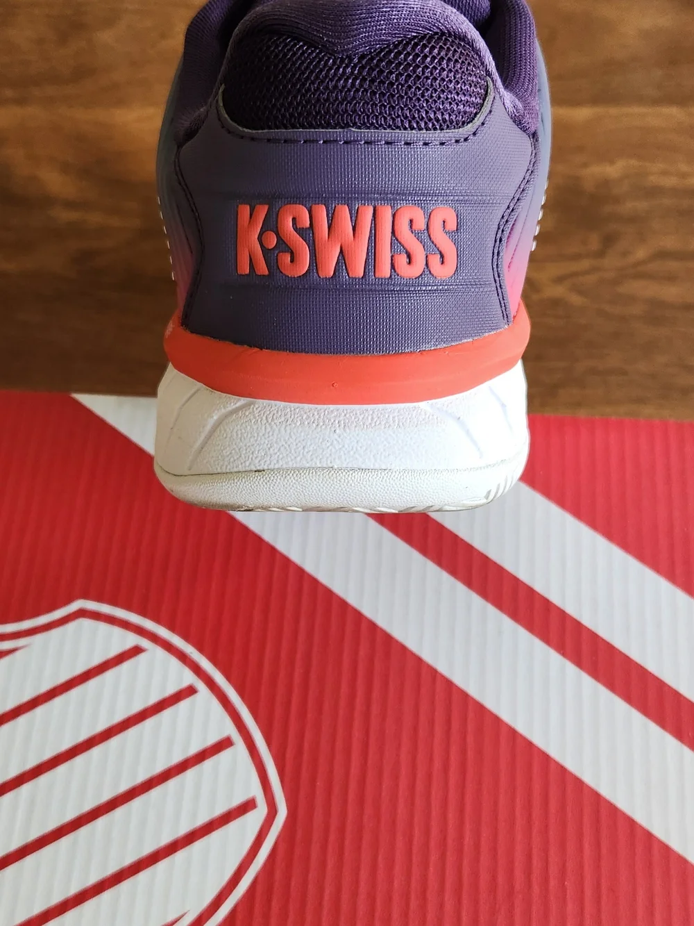 K-Swiss Hypercourt Express 2 Court Shoe Ladies Size 9 Like New